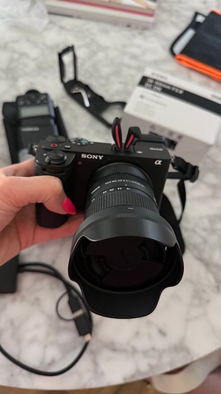 Sony A6700 systemkamera med 18-50mm f/2.8-objektiv image 11