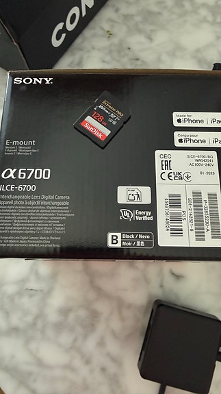 Sony A6700 systemkamera med 18-50mm f/2.8-objektiv image 3