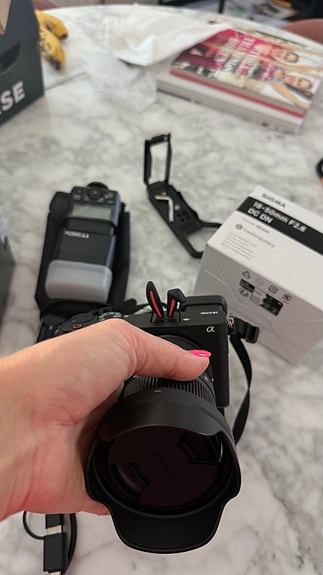 Sony A6700 systemkamera med 18-50mm f/2.8-objektiv image 10
