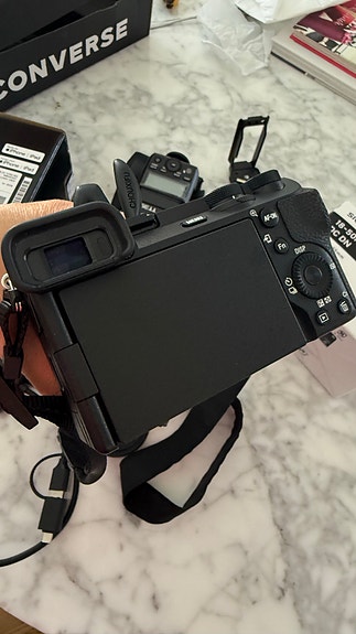 Sony A6700 systemkamera med 18-50mm f/2.8-objektiv image 9