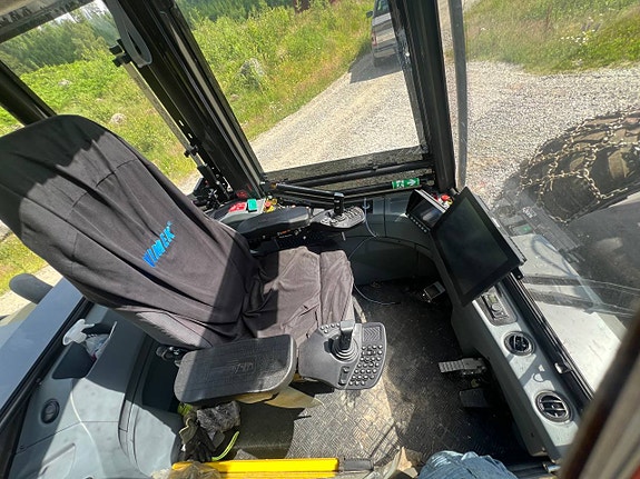 Vimek 470 4 of 7