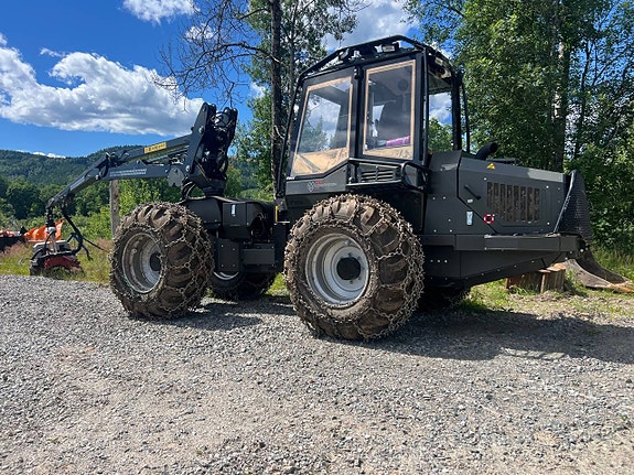 Vimek 470 2 of 7
