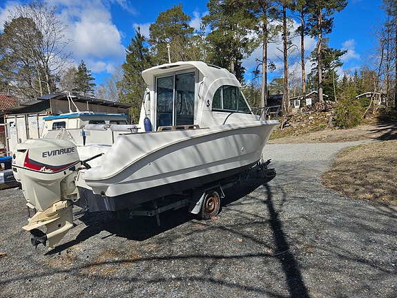 Antares 650HB 2006, Etec 115 2018 with 114hrs 2 of 10