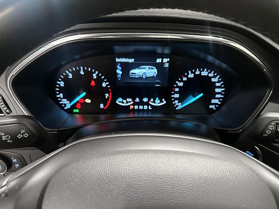 Ford Focus 9 of 17