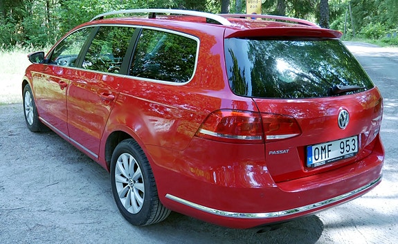 Volkswagen Passat 17 of 22
