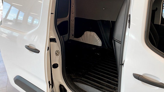 Peugeot Partner 5 of 16