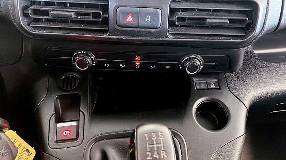 Peugeot Partner 15 of 16
