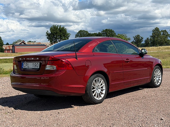 Volvo C70 4 of 5