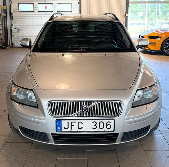 Volvo V50 5 of 5