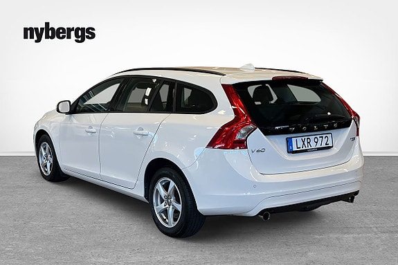 Volvo V60 3 of 5