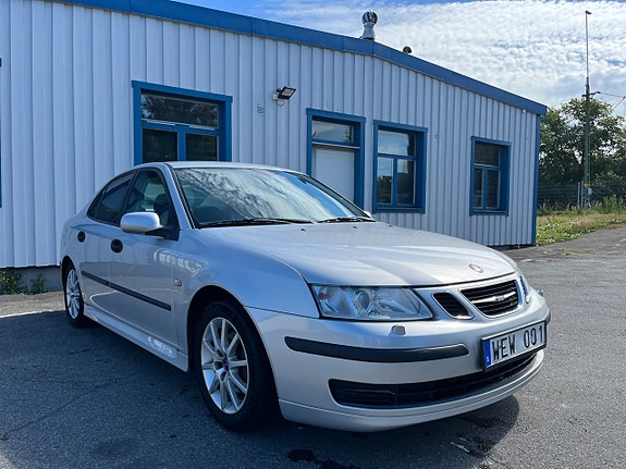Saab 9-3 2 of 5