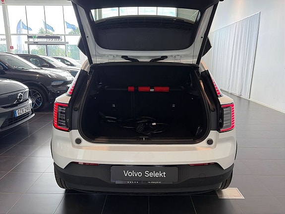 Volvo EX30 6 of 13