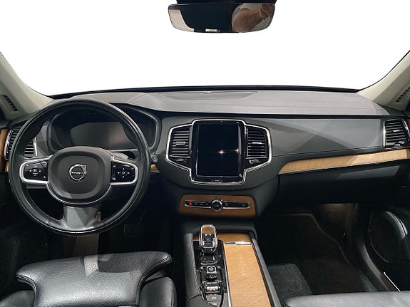 Volvo XC90 5 of 14