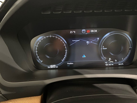Volvo XC90 11 of 14