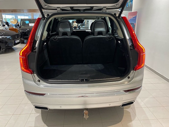 Volvo XC90 13 of 14