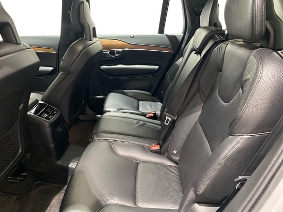 Volvo XC90 6 of 14