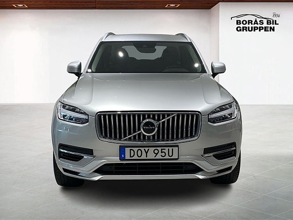 Volvo XC90 8 of 14