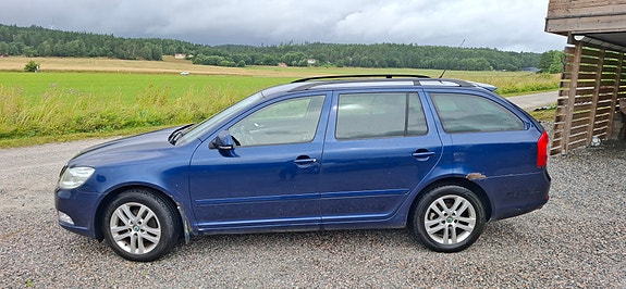Skoda Octavia 3 of 12