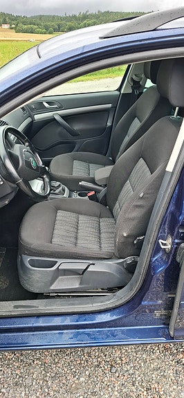 Skoda Octavia 6 of 12