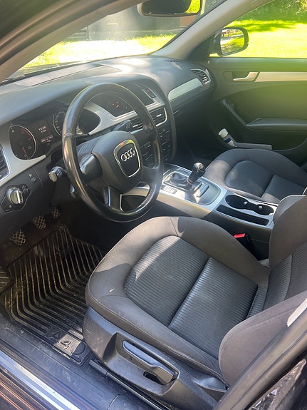 Audi A4 4 of 5