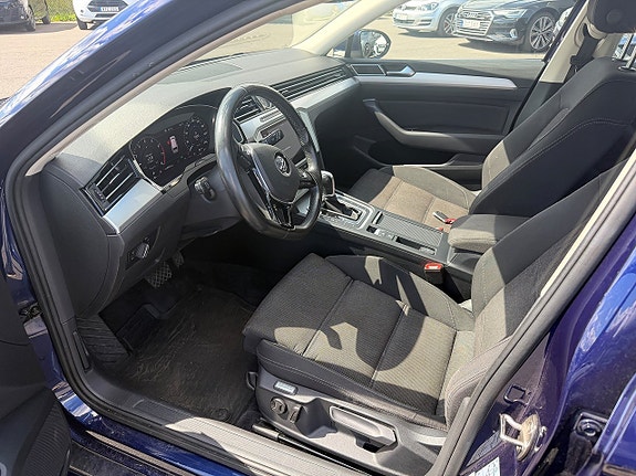 Volkswagen Passat 4 of 4