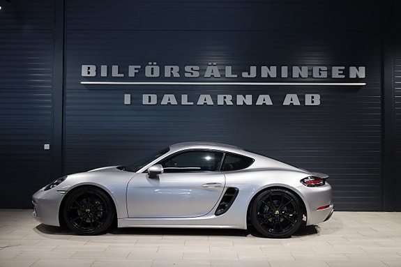 Porsche 718 Cayman 3 of 5