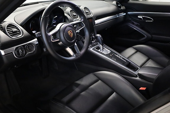 Porsche 718 Cayman 11 of 15