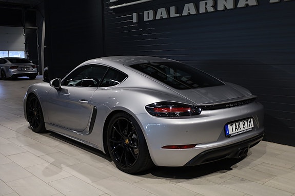 Porsche 718 Cayman 4 of 5