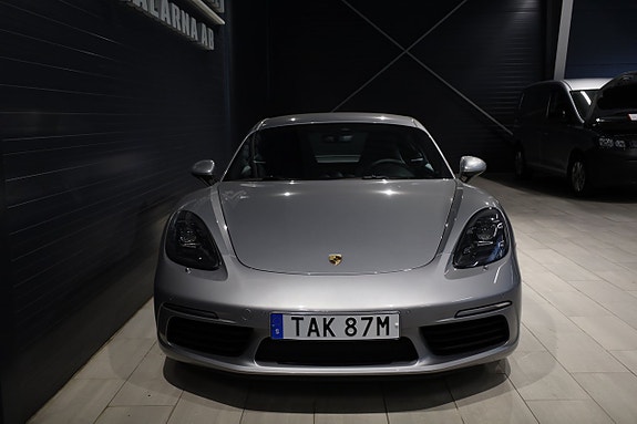 Porsche 718 Cayman 2 of 5