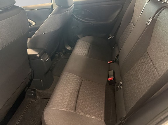 Toyota Yaris 8 of 11