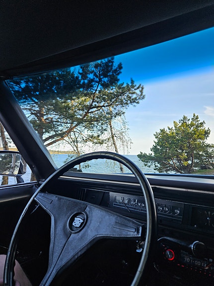 Cadillac Deville 7 of 13