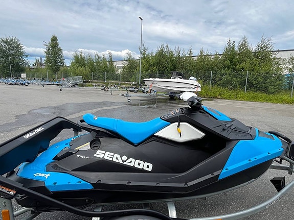 Sea Doo Spark 2-up Blå/Svart -2017 5 of 5