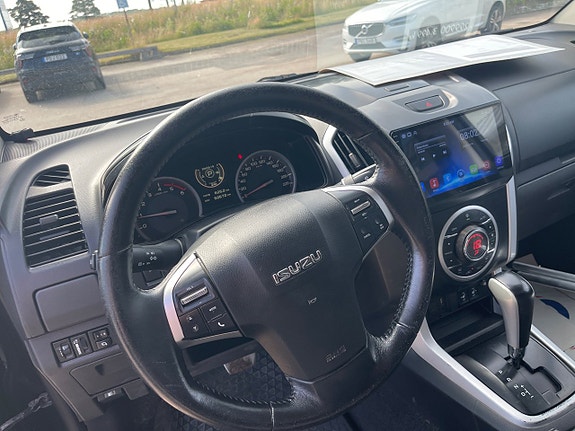 Isuzu D-max 11 of 11