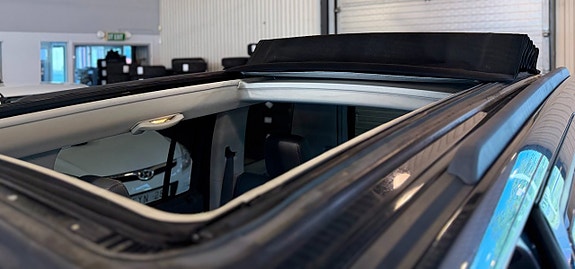 Jeep Cherokee 11 of 14