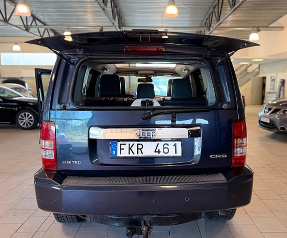 Jeep Cherokee 14 of 14