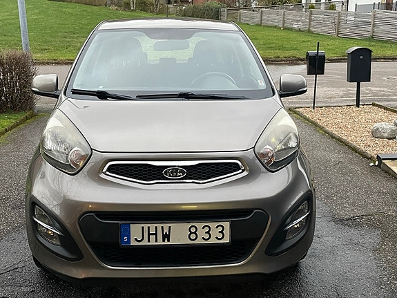 Kia Picanto 3 of 6