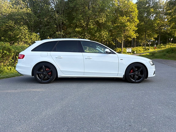 Audi A4 4 of 11