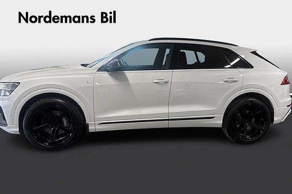 Audi Q8 2 of 5