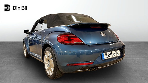 Volkswagen Beetle 4 of 16