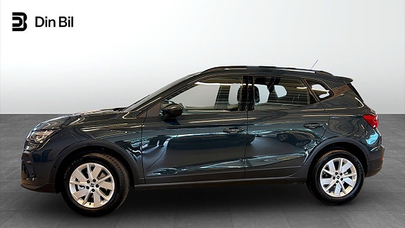 Seat Arona 2 of 5