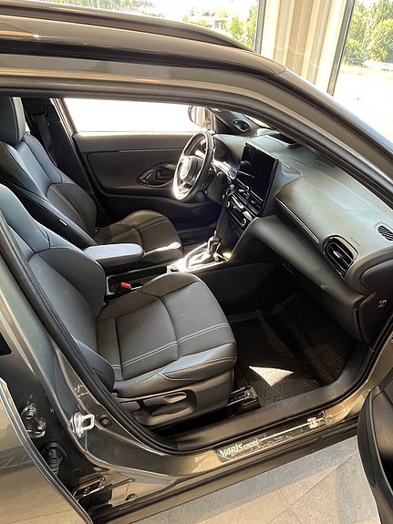 Toyota Yaris Cross 3 of 5