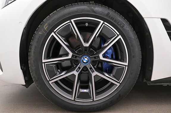 BMW i4 27 of 27