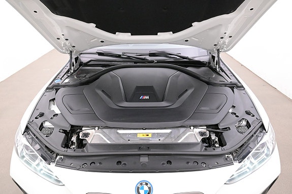 BMW i4 26 of 27