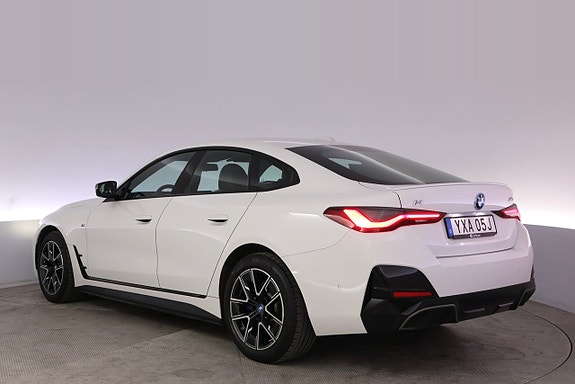 BMW i4 4 of 5