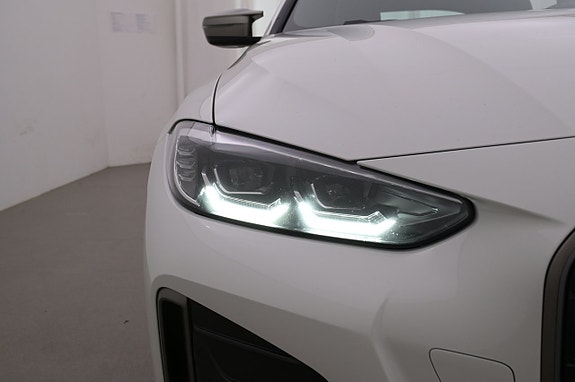 BMW i4 25 of 27