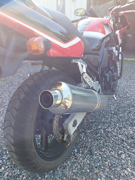 Yamaha FZS600 Fazer 4 of 4