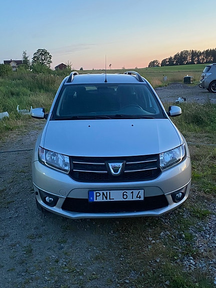 Dacia Logan 2 of 5