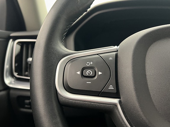 Volvo V60 12 of 30