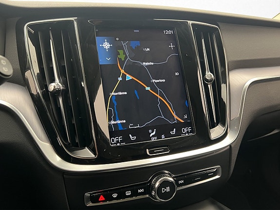 Volvo V60 16 of 30