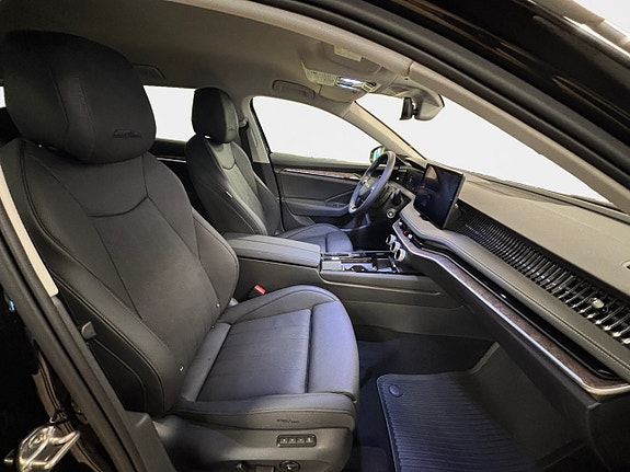 Skoda Superb 10 of 11